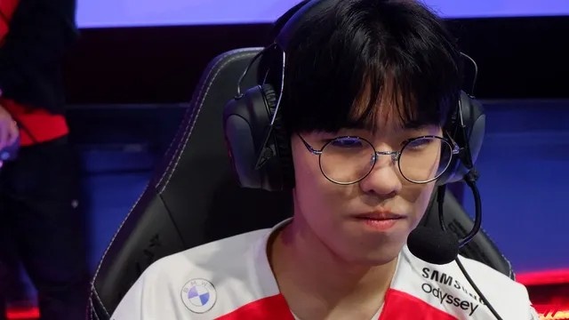 疑似假摔动 疑似假摔动